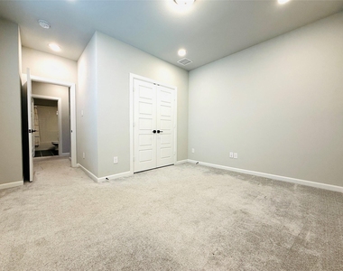 3417 Rosebud Park Lane - Photo Thumbnail 27