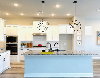 3417 Rosebud Park Lane - Photo Thumbnail 15