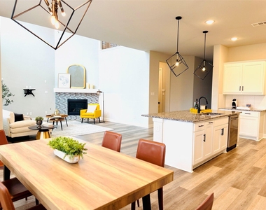 3417 Rosebud Park Lane - Photo Thumbnail 14