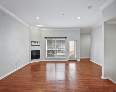 3119 Cedarplaza Lane - Photo Thumbnail 6