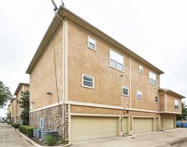 3119 Cedarplaza Lane - Photo Thumbnail 23