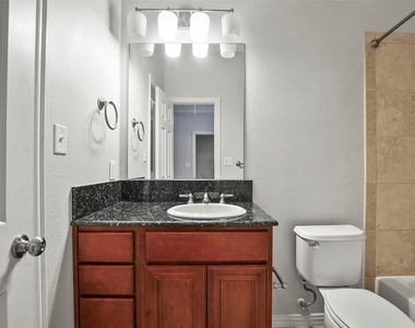 3119 Cedarplaza Lane - Photo Thumbnail 5