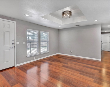 4401 Ray White Road - Photo Thumbnail 5