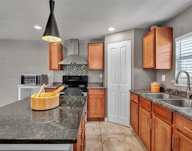 4401 Ray White Road - Photo Thumbnail 8