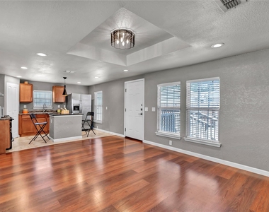 4401 Ray White Road - Photo Thumbnail 6