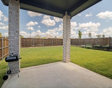 733 Grand Dale Drive - Photo Thumbnail 23