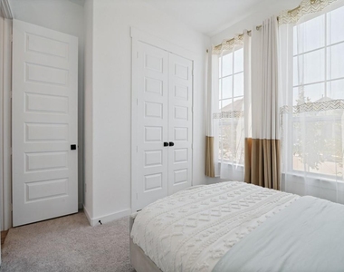 733 Grand Dale Drive - Photo Thumbnail 19