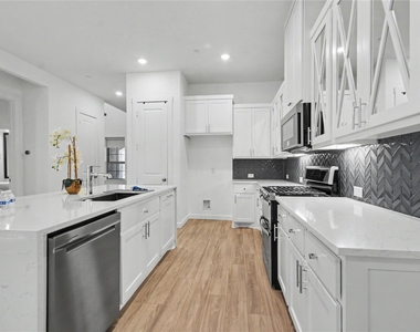 4533 English Maple Drive - Photo Thumbnail 11