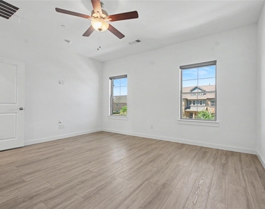 4533 English Maple Drive - Photo Thumbnail 12