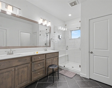 4533 English Maple Drive - Photo Thumbnail 14