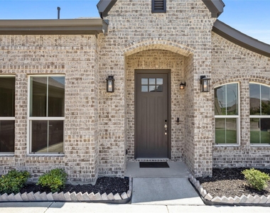 15086 Brazoria Drive - Photo Thumbnail 1