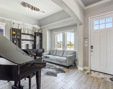 15086 Brazoria Drive - Photo Thumbnail 2