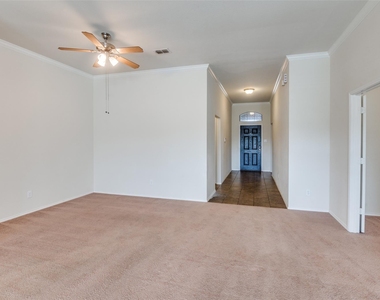 347 Creekside Way - Photo Thumbnail 2