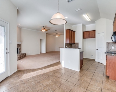 347 Creekside Way - Photo Thumbnail 10