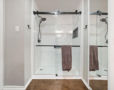 1110 Antoinette Drive - Photo Thumbnail 17