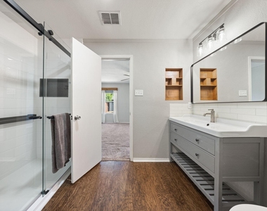 1110 Antoinette Drive - Photo Thumbnail 16