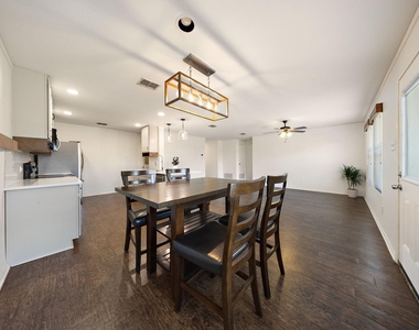 1110 Antoinette Drive - Photo Thumbnail 10