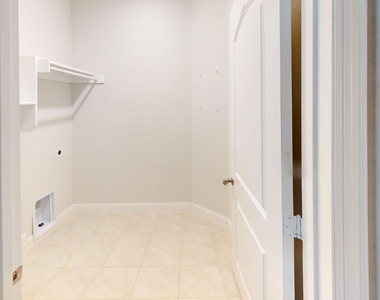 2805 Bird Creek Court - Photo Thumbnail 22