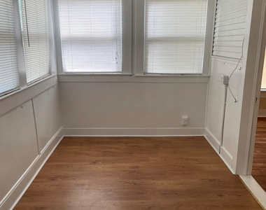 2257 College Avenue - Photo Thumbnail 13