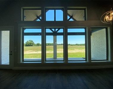 592 Lydia Lane - Photo Thumbnail 29