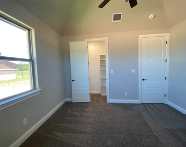 592 Lydia Lane - Photo Thumbnail 28