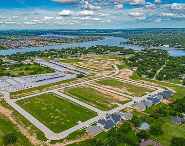 2204 Salina Circle - Photo Thumbnail 31