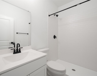 2109 Maple Ridge Drive - Photo Thumbnail 14