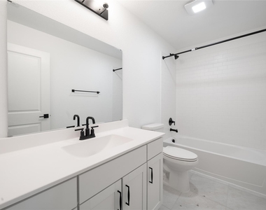 2109 Maple Ridge Drive - Photo Thumbnail 25