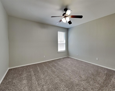 3848 Brandywine Lane - Photo Thumbnail 7