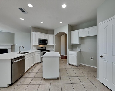 3848 Brandywine Lane - Photo Thumbnail 3