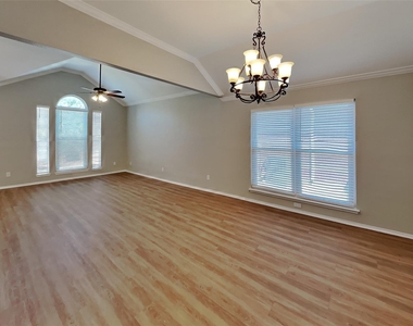4836 Park Brook Drive - Photo Thumbnail 3