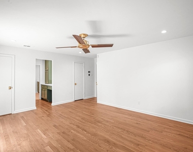 4452 Hockaday Drive - Photo Thumbnail 16