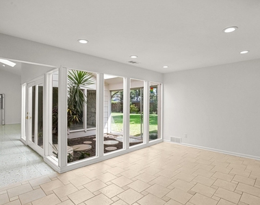 4452 Hockaday Drive - Photo Thumbnail 12