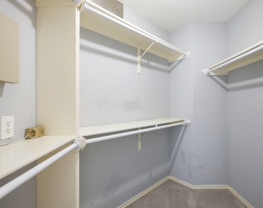 128 Overbrook Drive - Photo Thumbnail 20