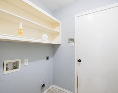 128 Overbrook Drive - Photo Thumbnail 21