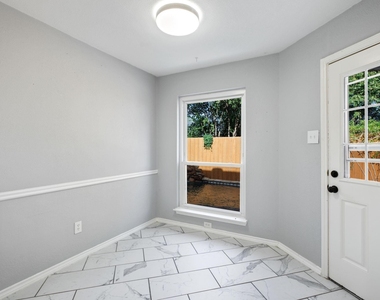 128 Overbrook Drive - Photo Thumbnail 12