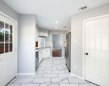 128 Overbrook Drive - Photo Thumbnail 22