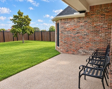 902 Horseshoe Bend - Photo Thumbnail 17