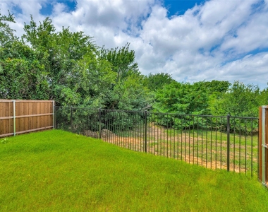 12104 Steeplechase Drive - Photo Thumbnail 24