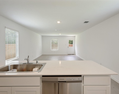 12104 Steeplechase Drive - Photo Thumbnail 5