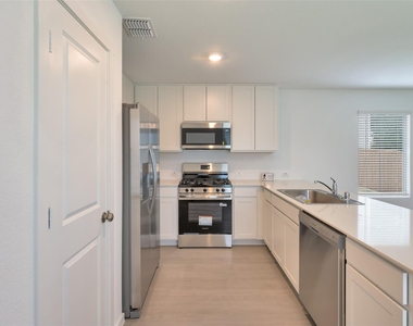 12104 Steeplechase Drive - Photo Thumbnail 3