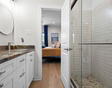 114 Garrett Lane - Photo Thumbnail 5