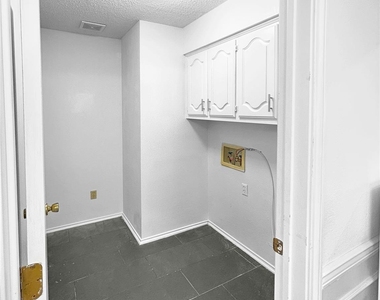 2409 Glen Morris Road - Photo Thumbnail 25