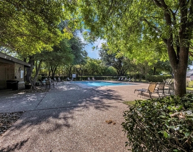 7042 Aspen Creek Lane - Photo Thumbnail 3