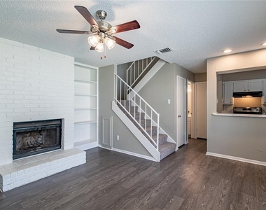 808 Treadwell Court - Photo Thumbnail 11