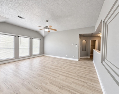 5709 Parkwood Trail - Photo Thumbnail 20