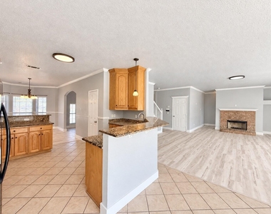 5709 Parkwood Trail - Photo Thumbnail 8