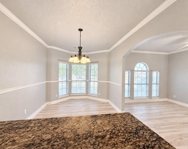 5709 Parkwood Trail - Photo Thumbnail 5