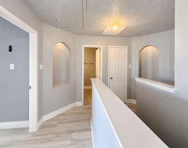 5709 Parkwood Trail - Photo Thumbnail 14