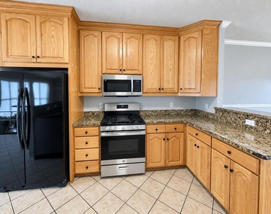 5709 Parkwood Trail - Photo Thumbnail 12